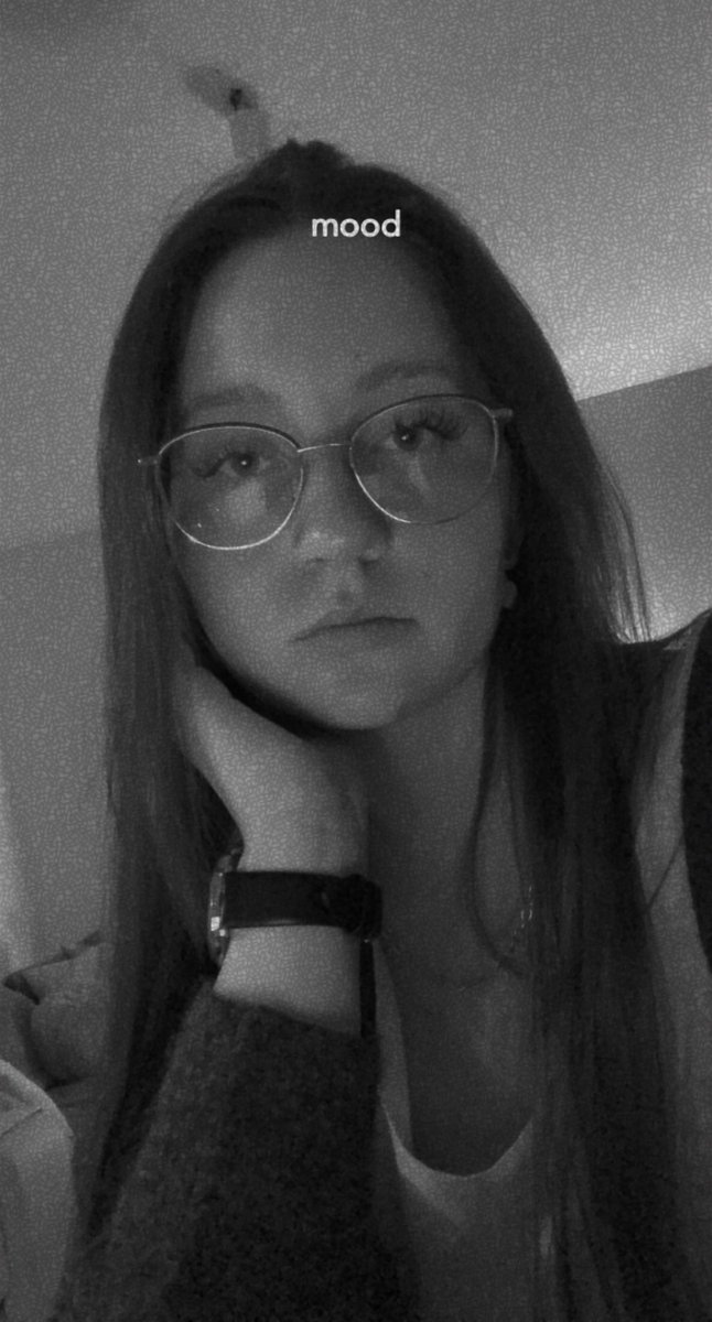 lena_monja's tweet photo. Noch nie war „fickt euch alle“ und „kann mich bitte jemand kuscheln“ so nah beieinander in meinem Hirn. https://t.co/JFoGRoQ28y