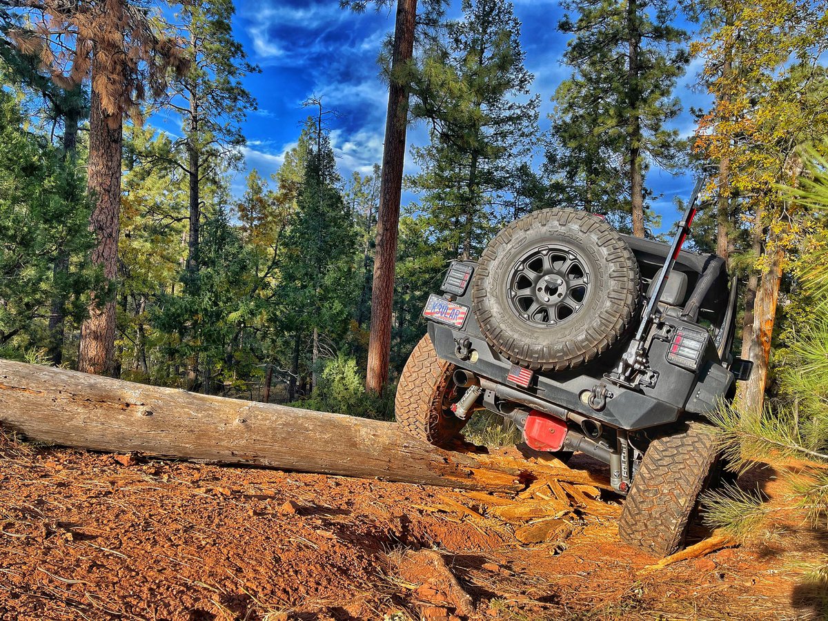 Are you tackling obstacles in style this week?

#jeep #jeeplife