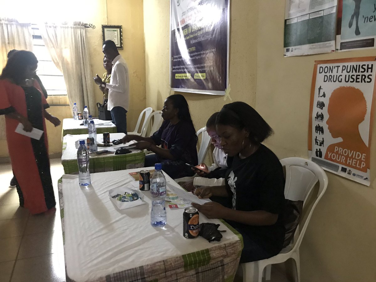 Tricia_CDLC's tweet photo. Earlier today I represented my organization @OgadagidiI in a capacity building workshop organized by @SIRPNig on #BudgetDrafting, #ProjectManagement and #SMM. It was a very enlightening session.
@SIRPNig
@somto_ugwu
@OgadagidiI
@PaulHodgesTrust
#workshop
#PM
#SMM https://t.co/HoTMIO0vjd