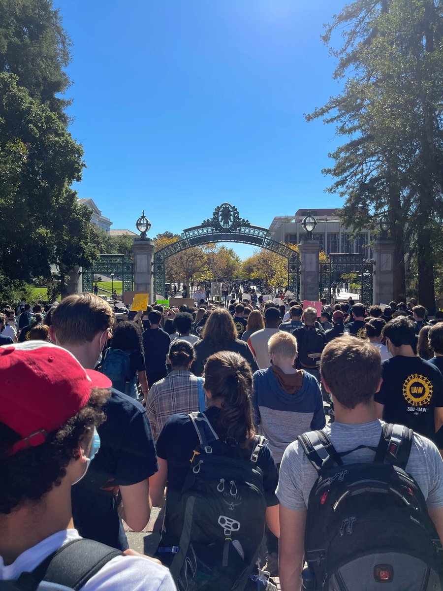 It was a great experience to march alongside 100s of <a href="/UCBerkeley/">UC Berkeley</a> researchers, instructors, &amp; postdocs to demand the recognition of the <a href="/sruuaw/">Student Researchers United-UAW</a> union to support fair &amp; equitable labor conditions for all researchers across the UC system!