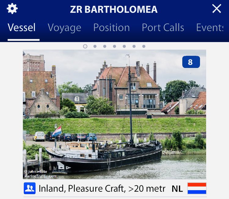 Op zo’n mooie herfstdag mis ik een schip op deze plek #Woudrichem #werelderfgoed #weemoed 😢