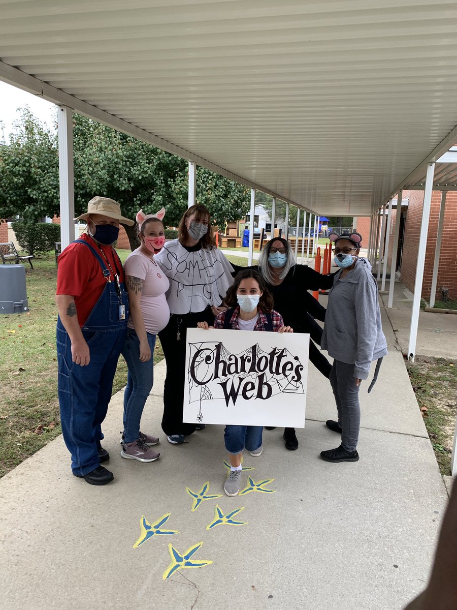 We had a blast with book character day today!  #fourthgraderocks