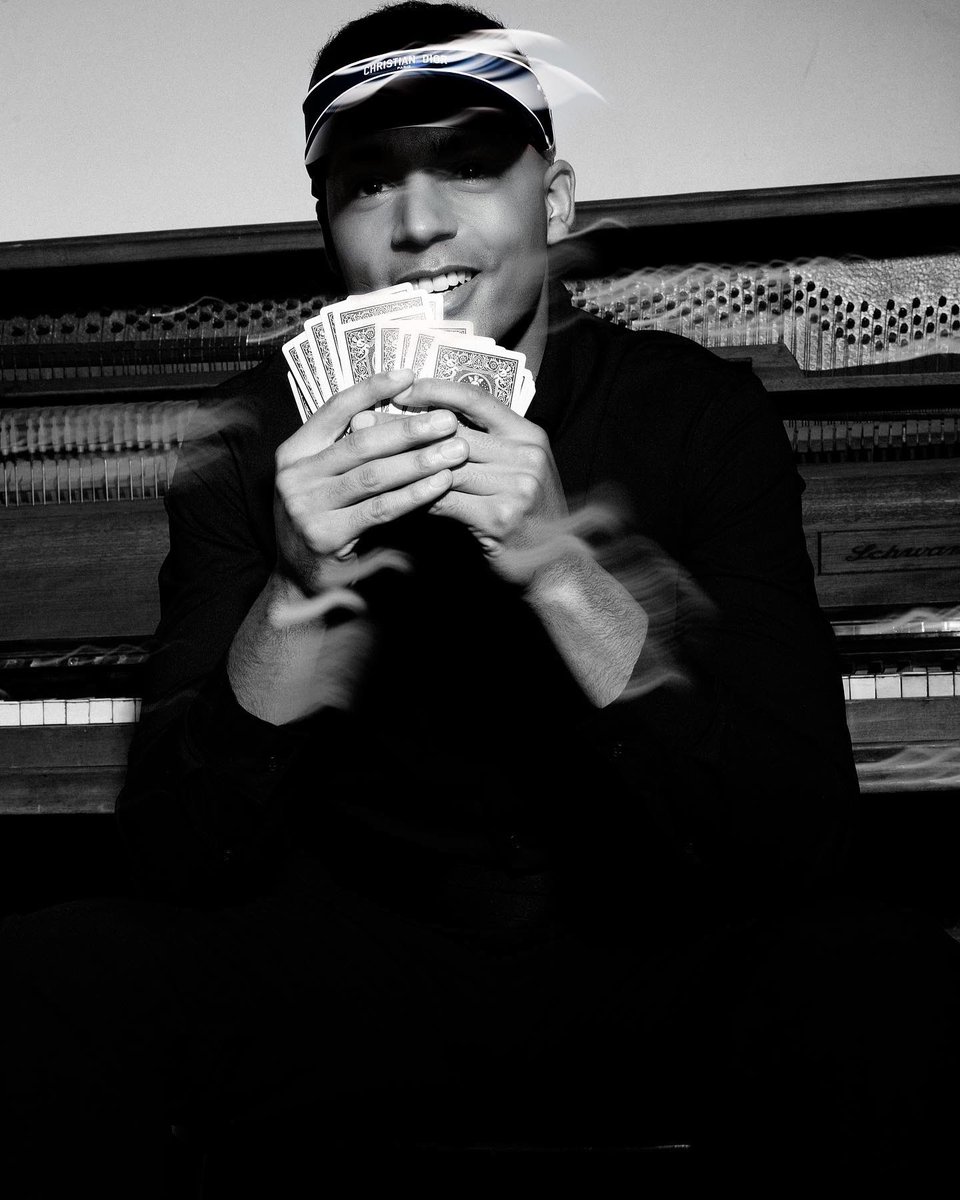 26_magazine's tweet image. @CWAllAmerican actor @MichaelEvansB05 is our Autumn 21 cover star!! Read Michael’s full inspiring story only @ 26-magazine.com/the2x6 🚨🚨🚨