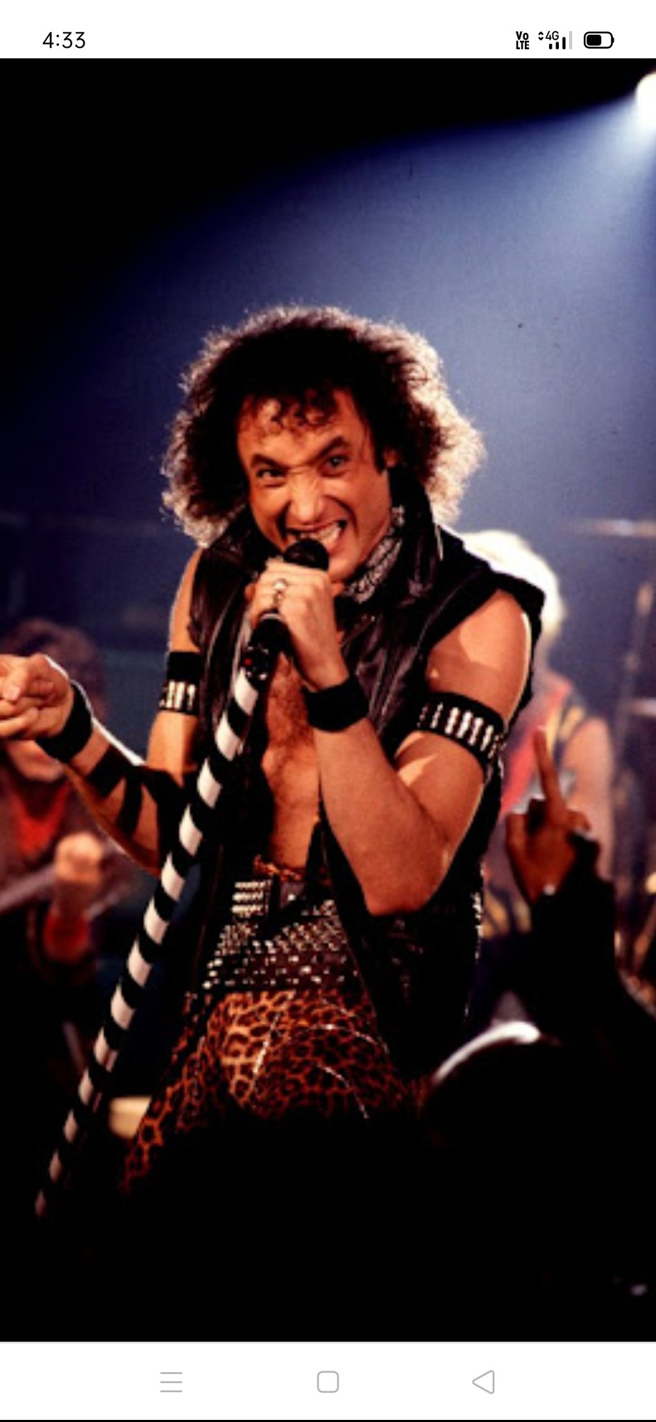 Happy Birthday Kevin DuBrow
(Born 29 October, 1955)           