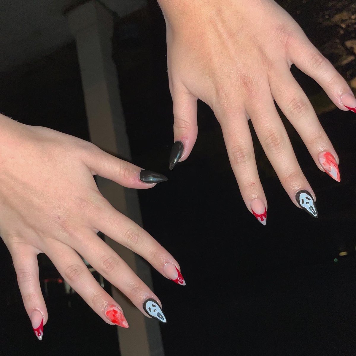 strawberrybandi's tweet photo. IG: @hallucinonails 😁 https://t.co/trovElQyN5