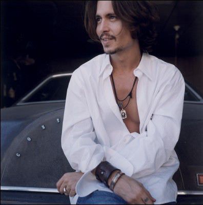roaringrapids22's tweet photo. "I always felt like a total freak, growing up. I had the feeling of wanting to be accepted but not knowing how to go about being accepted as who I am." #JohnnyDepp 

Photos by Patrick Demarchelier, October 1999. https://t.co/8TYjT9hj7W