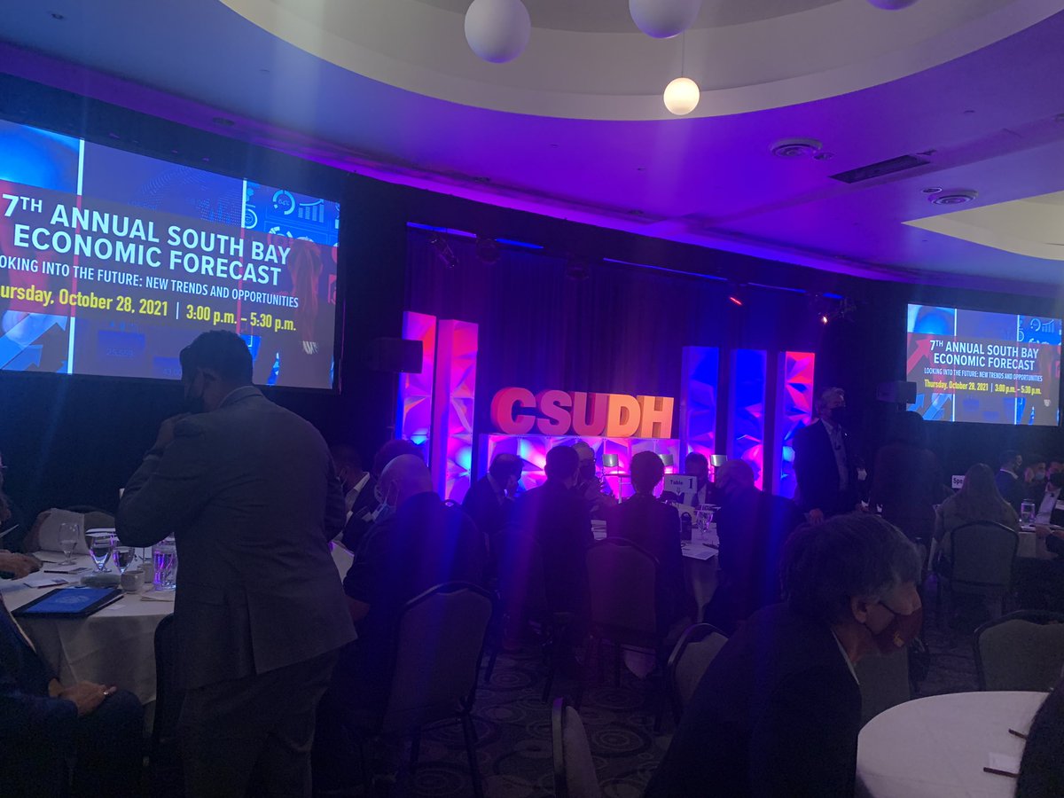 TorranceCA's tweet photo. TorranceCA Economic Development Team attending 7th Annual South Bay Economic Forecast
Looking into the Future: New Trends and Opportunities. #CSUDHSBForecast https://t.co/3L4Cw3sW8B