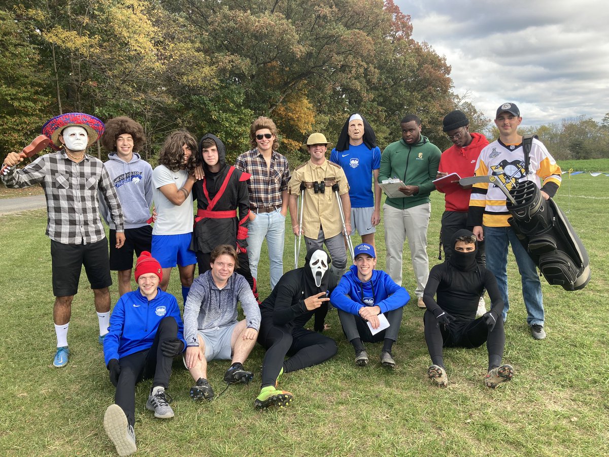 WilsonMSoccer's tweet photo. Halloween 2021 // No better way to end our fall season than with our seniors favorite training games and some costumes. 🎃 

#RiseUp 🔥 https://t.co/iGsht5gN4A