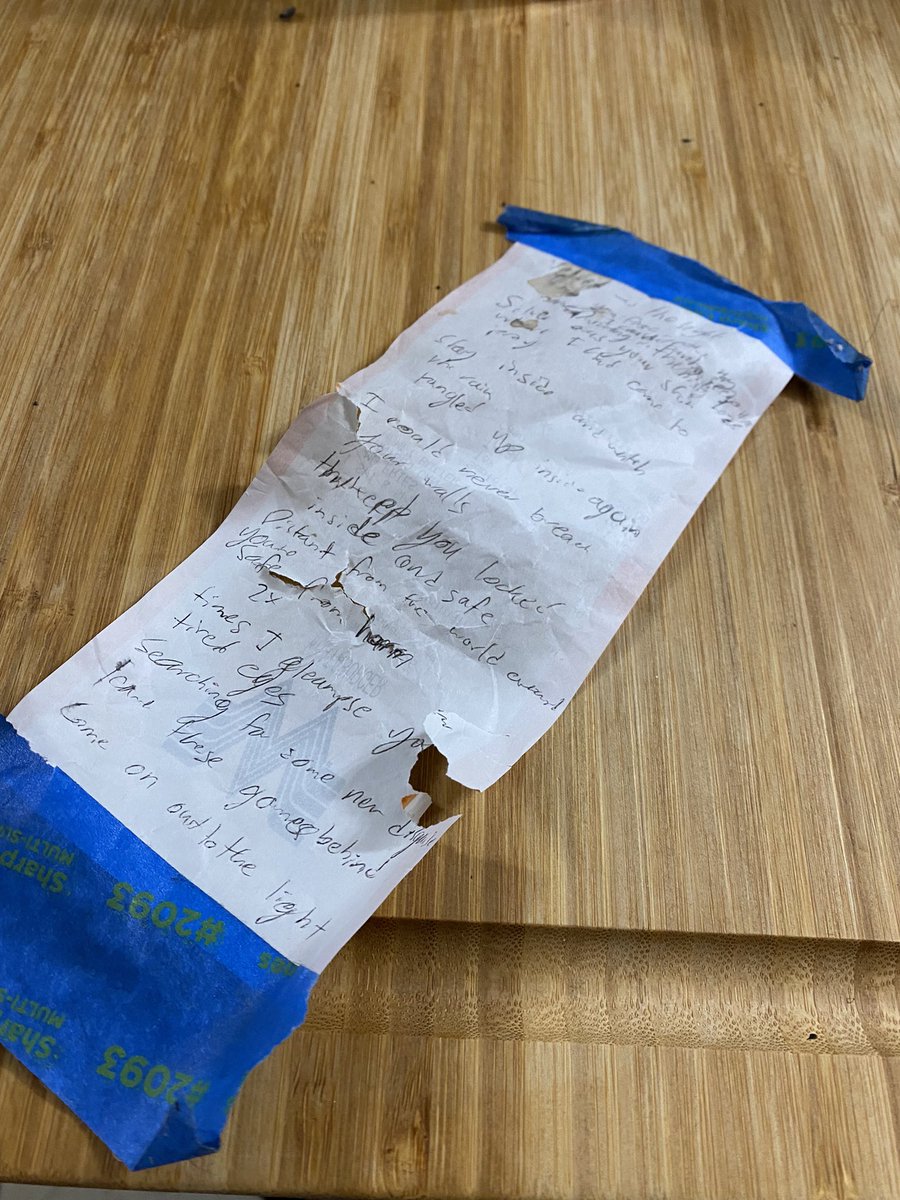 WoodandPark's tweet photo. Found a piece of trash and a good song at the same time? https://t.co/C7DBhWRhOU