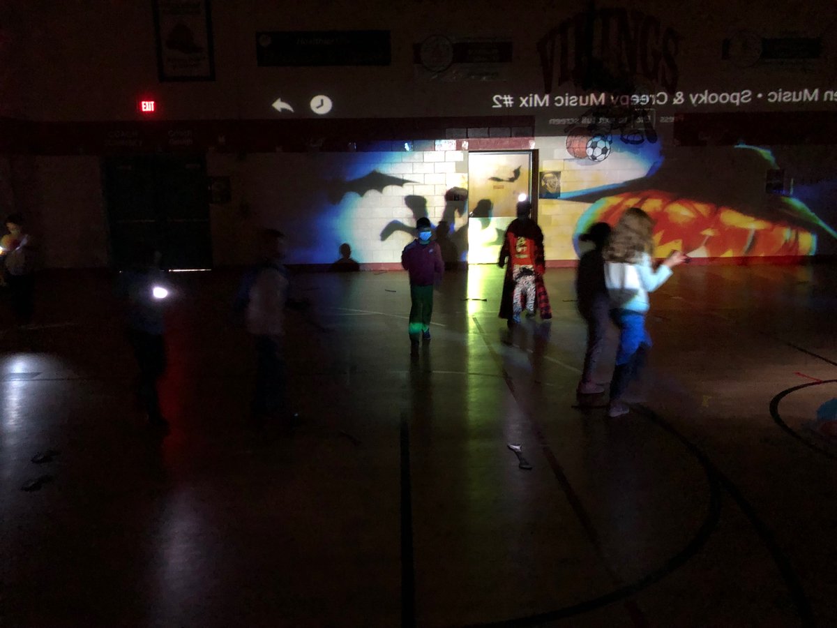 UVPE1's tweet photo. The kids had a great time with our Tomb Raiders skeleton activity. Happy Halloween! https://t.co/6jMswVgtev