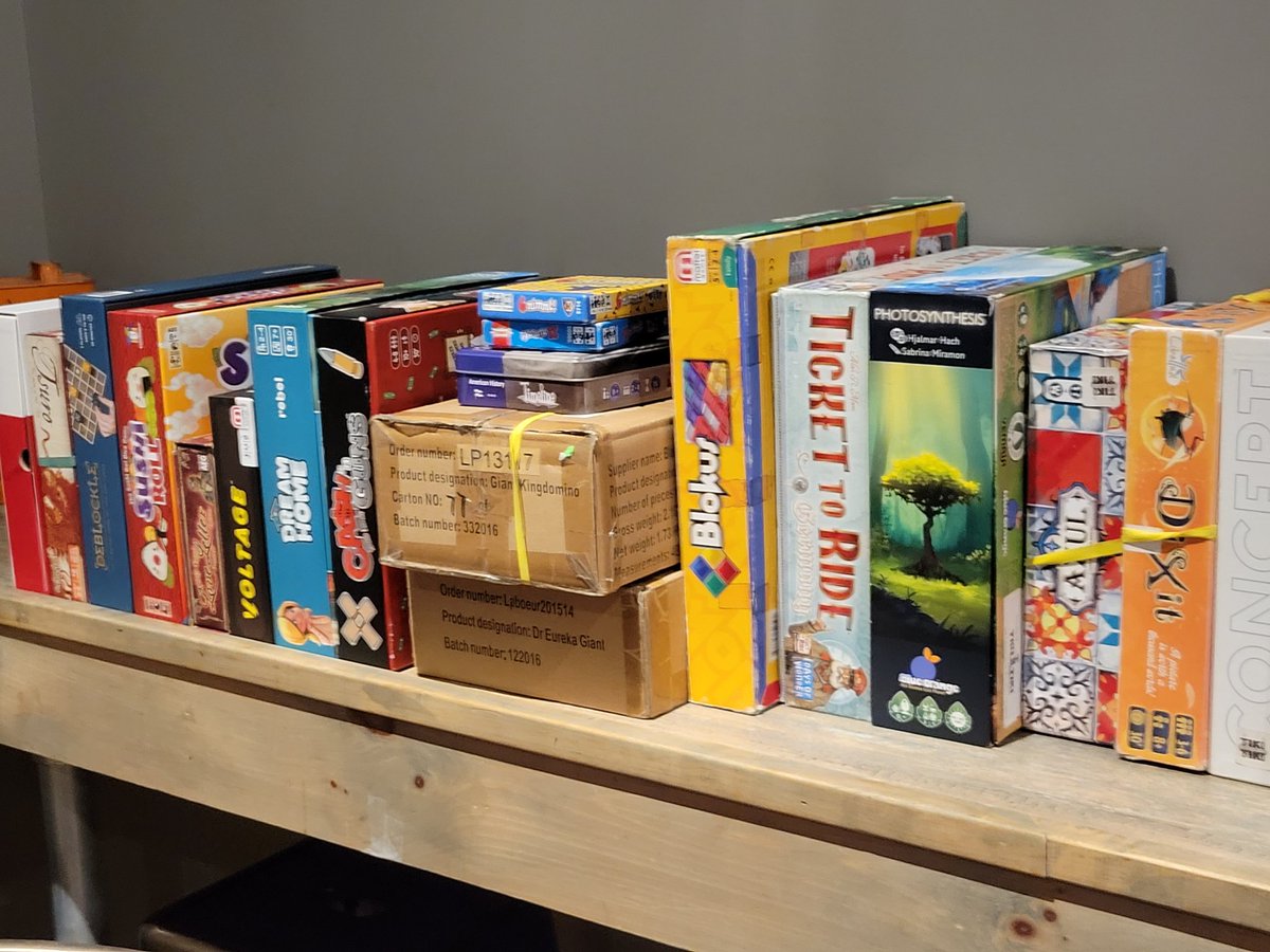 BMutilation's tweet photo. Let the games begin. #boardgames #eightandsand #thenerdmall #tikitiki #tabletopgaming #tabletop #boardgamenight https://t.co/rLxh5zpbhh