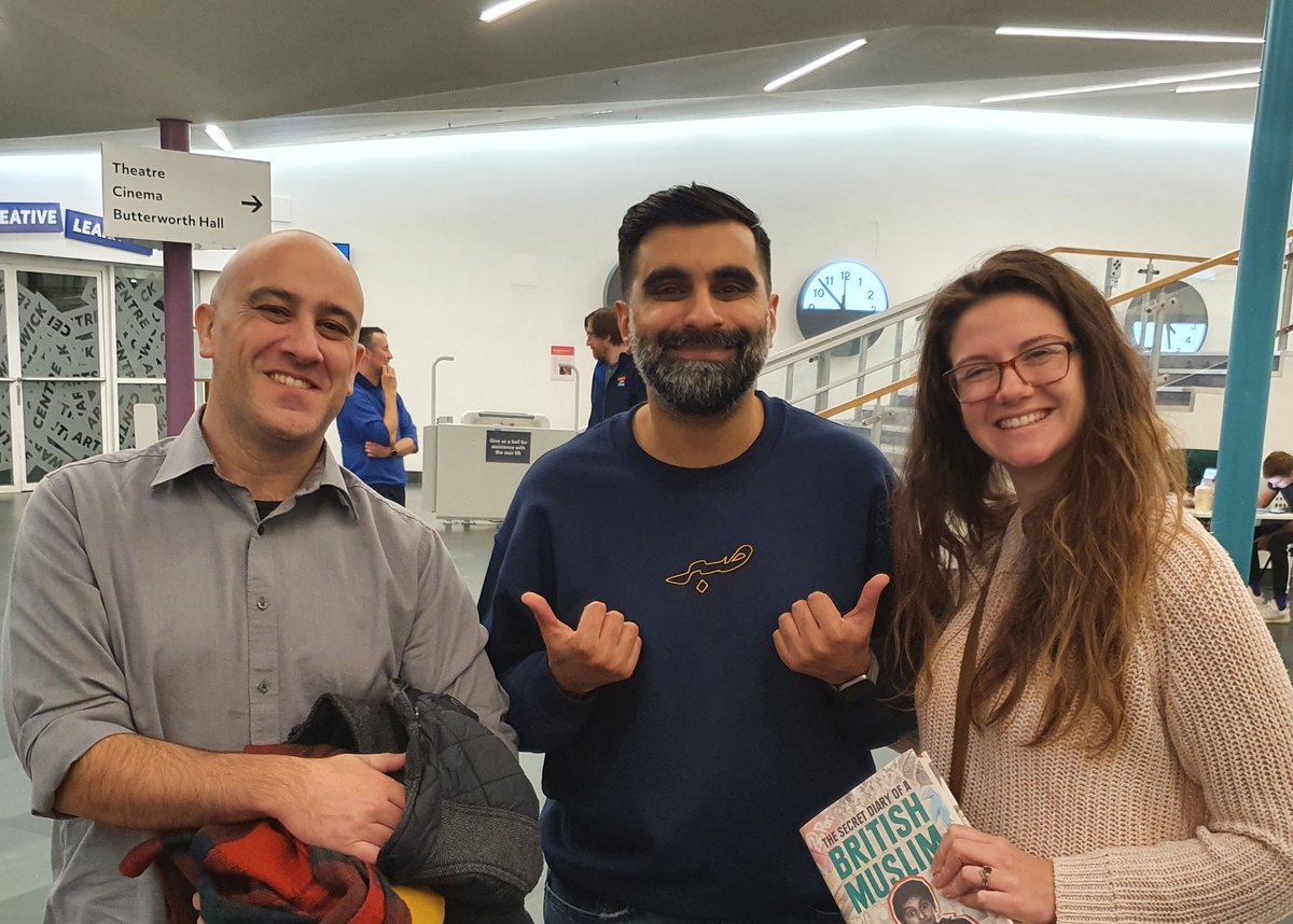 Doghead778's tweet photo. OMA @tezilyas what a #vicked show! We laughed non-stop. I'm reliably informed that it would have been even better without the horrendous morning sickness though! (the journey home was interesting 😬)
#StraightWhiteGuy #BBC #SecretDiaryOfABritishMuslim #Tezbians #WarwickArtsCentre https://t.co/SspLfUat2A