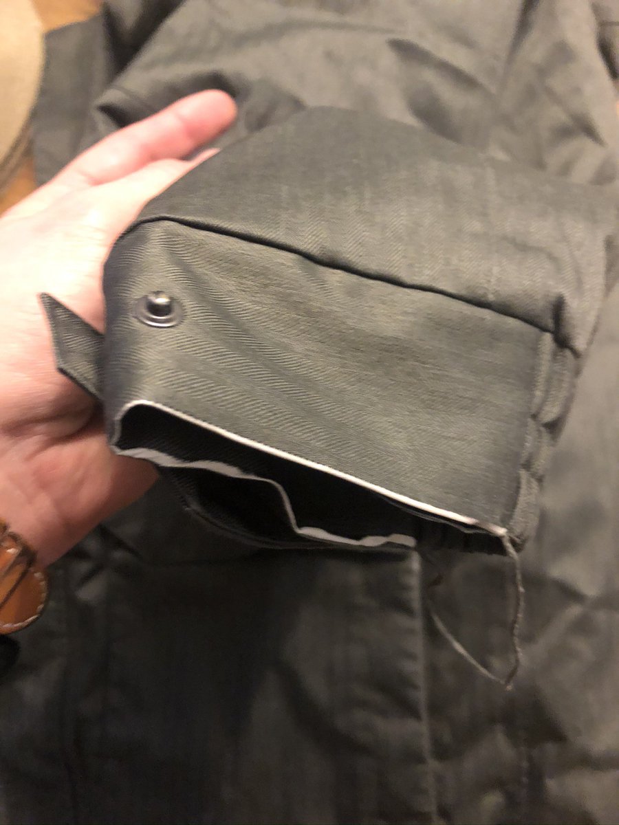 NolanAndy10's tweet photo. @HellyHansen your customer service is trying to tell my that this is normal wear and tear for your jackets after 2 months of use??? Someone explain how this happens https://t.co/S0B0K9cUUo