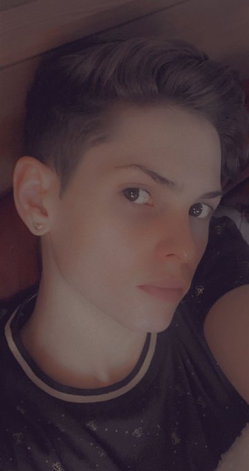 👻 spooky season https://t.co/OeFJW9y1V7<a href="/tag/gayvn2021"class="tags"><span>#gayvn2021</span></a>