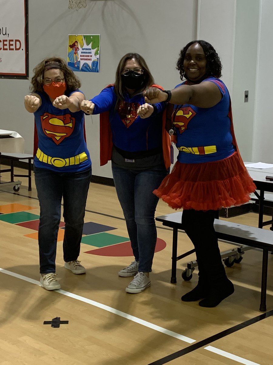 vhoyos16's tweet photo. Super Teachers!!!!@ASJohnston1 https://t.co/fTw8q7Yfzq