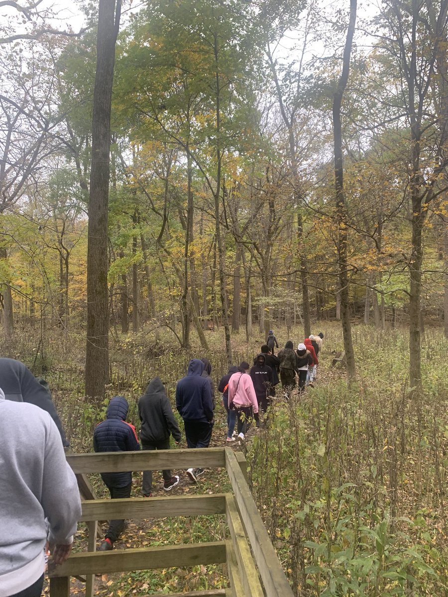 mswolf25's tweet photo. More pics from our field trip! @RichTownshipHS https://t.co/doeBnGMC2T