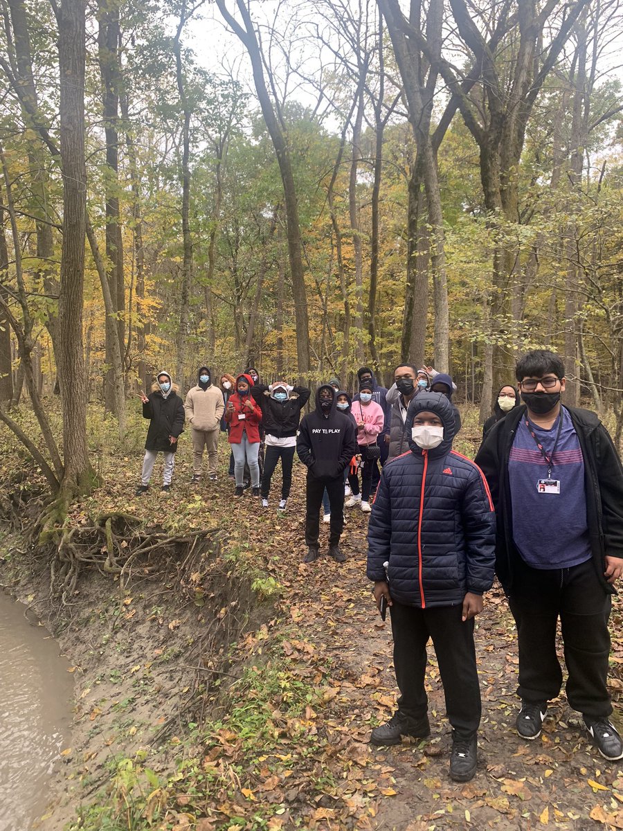 mswolf25's tweet photo. More pics from our field trip! @RichTownshipHS https://t.co/doeBnGMC2T