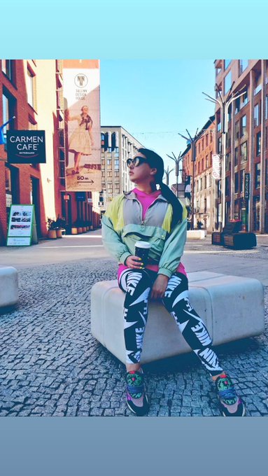 Я не могу привыкнуть к тому, что тебя нет рядом, ты мой дым, Я не могу так много курить, сука, жизнь<a href="/tag/friends"class="tags"><span>#friends</span></a><a href="/tag/pride"class="tags"><span>#pride</span></a><a href="/tag/younetflix"class="tags"><span>#younetflix</span></a><a href="/tag/yanny_trump"class="tags"><span>#yanny_trump</span></a>