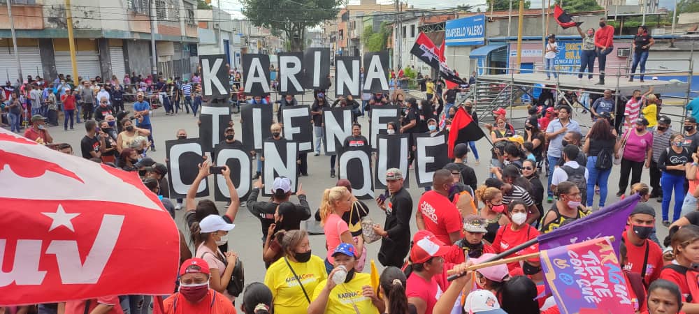 CaguaRebeldeMRT's tweet photo. #Ahora el Edo Revolucionario de Aragua, militancia de @TupamaroMRT  acompaña a la candidata del GPPSB @Soykarinacarpio en el arranque de campaña para las próximas elecciones este #21Nov 

¡En Pueblo Revolucionario de MCY demuestra que Venezuela es un país democrático y Chavista! https://t.co/hjbXMpBil5