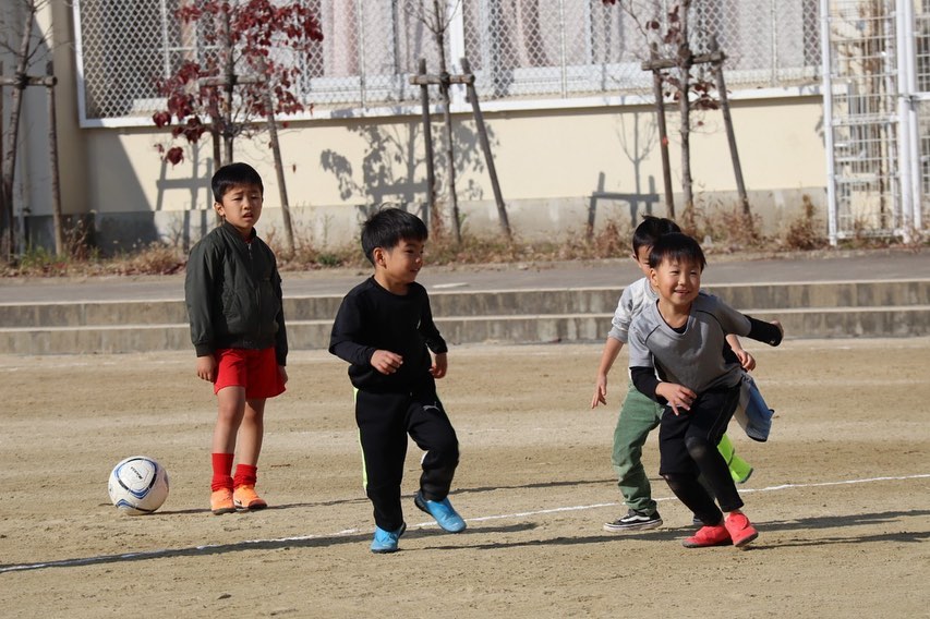 八尾fc 八尾fc 幼稚園児 保育園児 対象 サッカー体験会 11月6日 土 場所 美園小学校 時間 10時 12時まで 持ち物 動きやすい服装 靴 対象 年中さんからですが年少さんも可能 保護者さんに付き添いしてもらう場合があります 参加費無料
