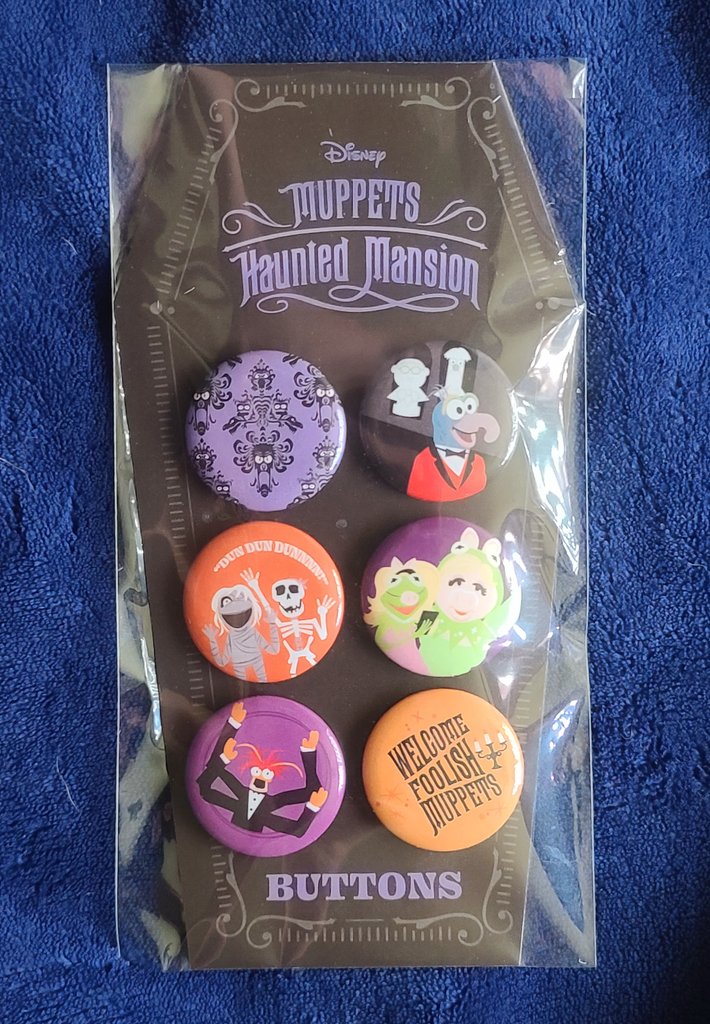 Anybody want these Muppets Haunted Mansion buttons? Will pick a random *follower* who retweets this by Halloween night!