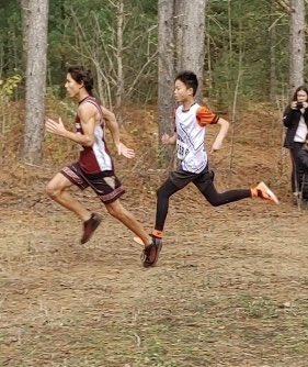 rootsrugby's tweet photo. Massive congrats to Roots athlete Tristan G for his impressive #CWOSSA cross country gold medal finish today! Best of luck at OFSAA Trist! #proud https://t.co/iZZ48TpjBV