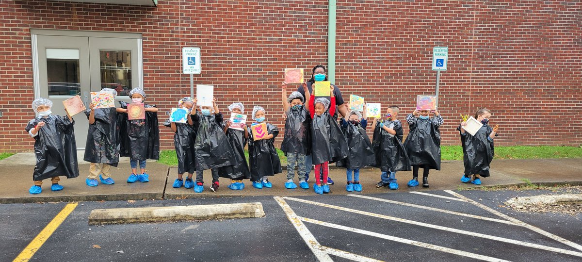 judylewisMNPS's tweet photo. Lights on After School @JEMossES was everything!! So happy @ExtLearningMNPS is able to provide experiences like these for our @MetroSchools MNPS students!! https://t.co/pvrbGSJN4N