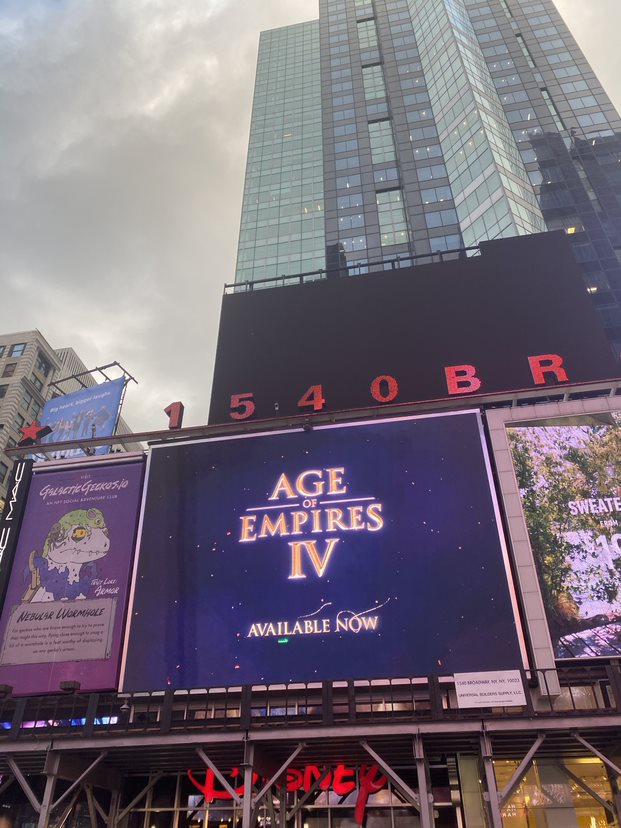 AgeOfEmpires's tweet image. Who&apos;s been by to see more of our @TimesSquareNYC takeover? #AgeofEmpiresIV #Age4Ward