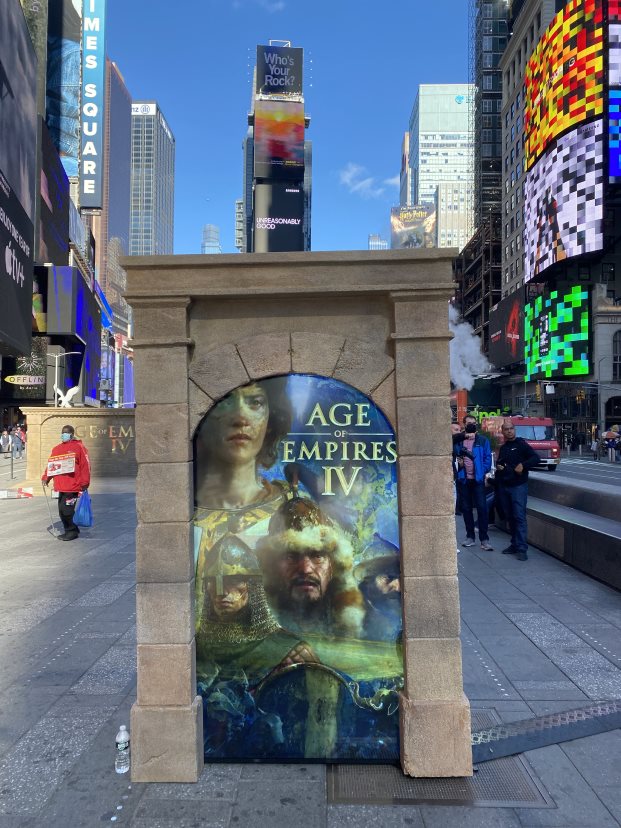 AgeOfEmpires's tweet image. Who&apos;s been by to see more of our @TimesSquareNYC takeover? #AgeofEmpiresIV #Age4Ward
