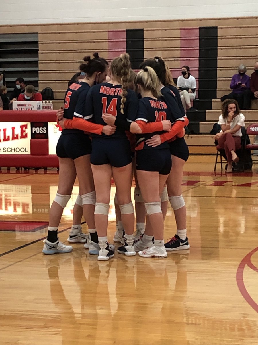 Here we go Huskies!!   Let's go NNHS!!  #DRIVENTOADVANCE