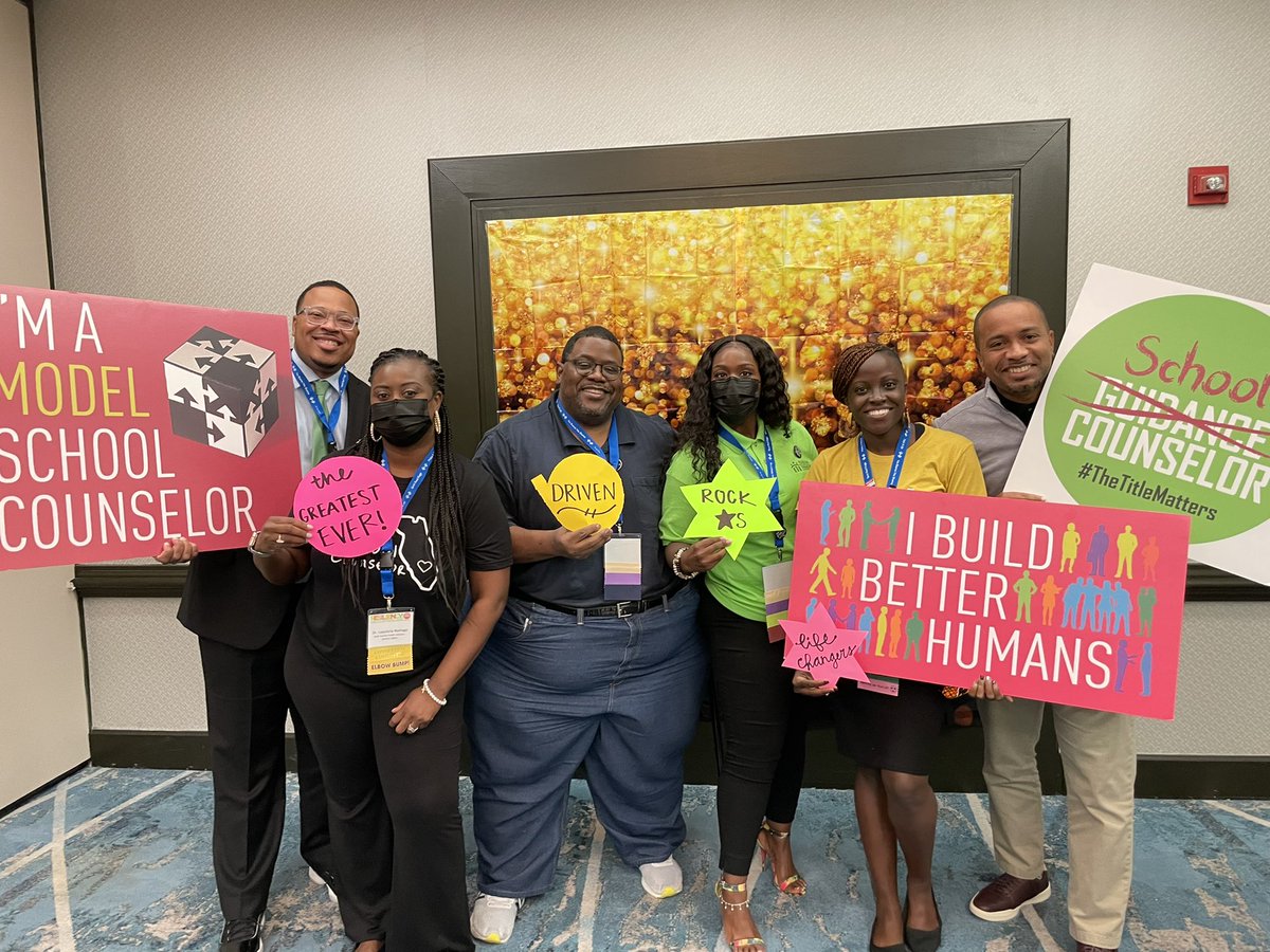 Definitely appreciative of our school counselors in the sunshine state (and nationally) and finally meeting a lot them in person at @myFSCA Convention! #scchat #ElevateEd