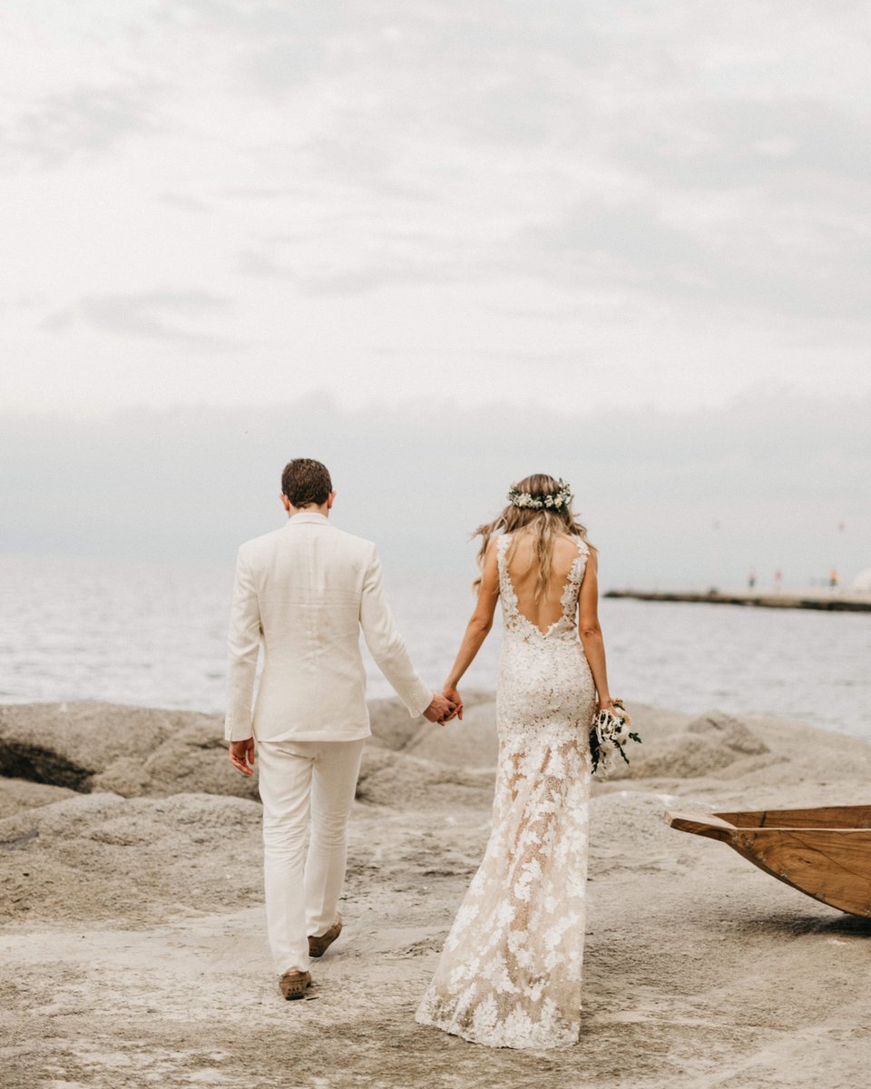 weareflora's tweet photo. Lovers in the caribe 🌴✨ Ph. @josuebonillaph #WeAreFlora #FloraLovers https://t.co/so9TSLXWVl