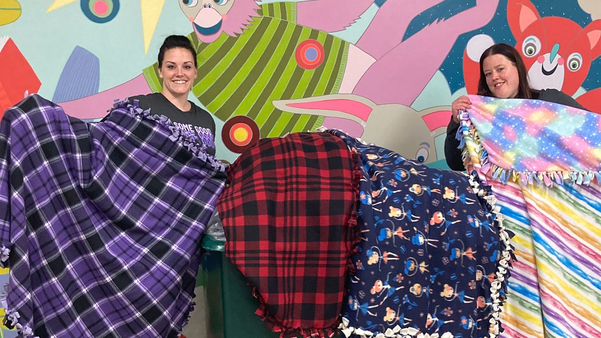 Affinity_Plus's tweet photo. This week we dropped off more than 100 tie blankets at @myveryownbed that employees made on #PlusItForward Day! My Very Own Bed provides bedding and everything else needed for local kids to get a good night’s sleep. We are proud to help make them a little more comfy! https://t.co/s8LbwRobxB