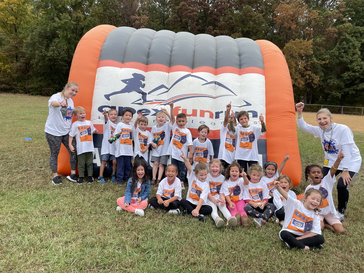 D1ane_Barrett's tweet photo. Love the APEX fun run!!  Way to go little dragons!!  AS ONE! And we got to run with Mrs. Andrews! #oneccps @GRESDragons @srburnham326 @GRES_Principal https://t.co/aWDcWJJJRL
