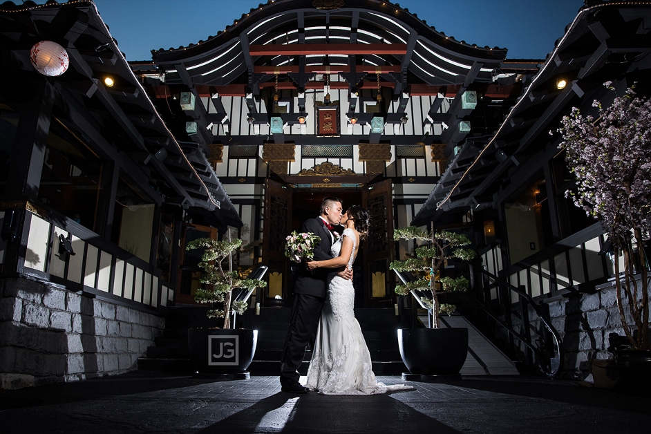 YamashiroLA's tweet photo. That #PerfectKiss:Spend your special day with us and book your upcoming wedding at Yamashiro Hollywood! #EngagementLocation #EventSpace #FilmingVenue #MeetingVenue #PartySpace #WeddingLocation https://t.co/QnEDXtPqZ8