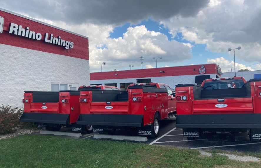 RhinoLinings_'s tweet photo. A fleet of service bodies freshly sprayed by @ZiebartUSA of Fairfield, OH. Floors, walls, tops of boxes and the bumper! They covered it ALL. #RhinoLinings #Ziebart https://t.co/dyD99iFnEf