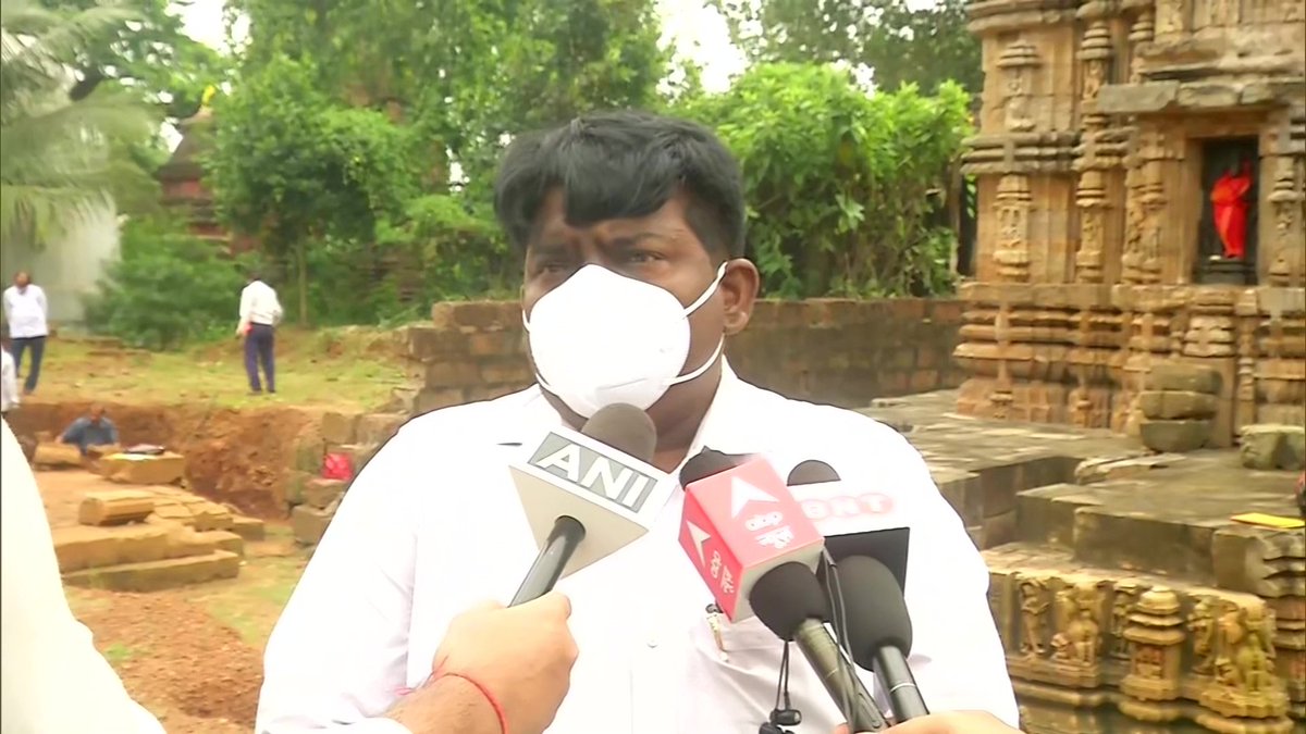 ANI's tweet photo. Odisha |  Archaeological Survey of India (ASI) discovered the base of another temple on the premises of Suka-Sari temple in Bhubaneswar: ASI State head Arun Malik 

There're chances that many other temple structures will be found in the area, Malik said (28.10) https://t.co/D5ve86t1Og