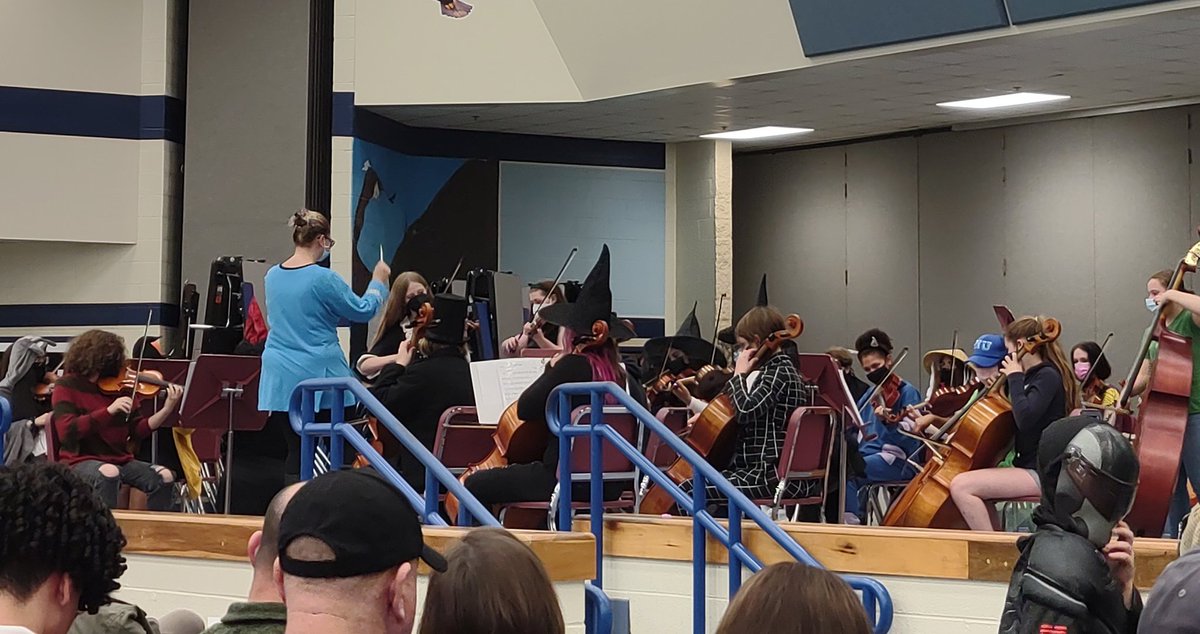 FCPS1Music's tweet photo. BRAVO #LHSChoir & #LHSOrch!! Fantastic performance this evening!
#KeepMakingMusic #MusicInFauquier
@LHSEAGLESVA @LHSChoirOrch @FCPS1News https://t.co/oBj3ai8HaJ