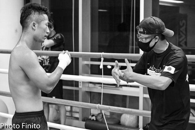 FinitoYamaguchi's tweet photo. #ボクシング #モノクロ #boxing #monochrome #井上拓真 #takumainoue #井上真吾 #ShingoInoue https://t.co/jpy9oUEdeK