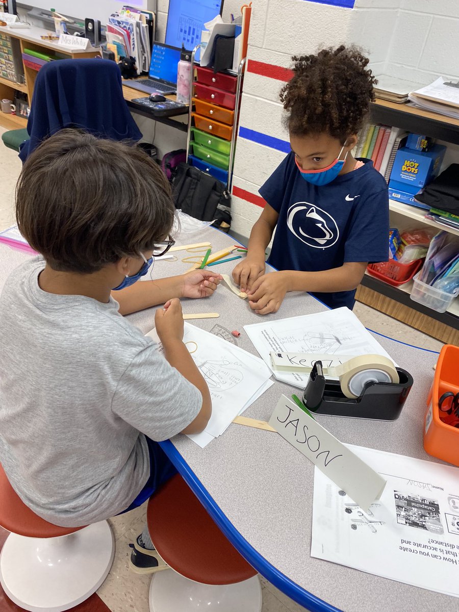 MrsMcConnell3's tweet photo. These Engineers were a sight to see this past week in STEAM lab! So proud of all of their innovative work! 👷🏽‍♀️👷🏽‍♂️ 📐📏 #engineers #catapultchallenge @BrownsonsClass @WhitisHeather @ProvidenceES https://t.co/Su8AekWd7w