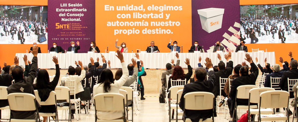 secc11cdmx's tweet photo. #TodosSomosUno 🙋🙋‍♀️

Garantiza #SNTE 📚 elecciones libres, imparciales y transparentes 🗳️ Equivocados, quienes auguraban 
noche triste en cambios seccionales con voto universal; se imponen democracia, unidad y autonomía 👉Mtro. Alfonso Cepeda Salas

Nota👉 https://t.co/wuhAWb4FHm https://t.co/xWiEnjqBGq