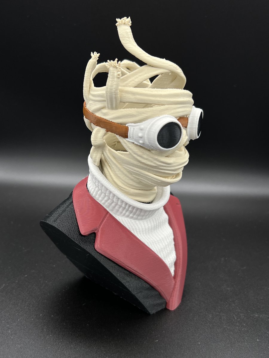 cjbeck's tweet photo. Finally got off my butt and did another print! Invisible man from @wekster2507 on @Prusa3D #mmu2 with @PrintedSolid Jessie PLA. #prusalive https://t.co/yAmbvmz2iI
