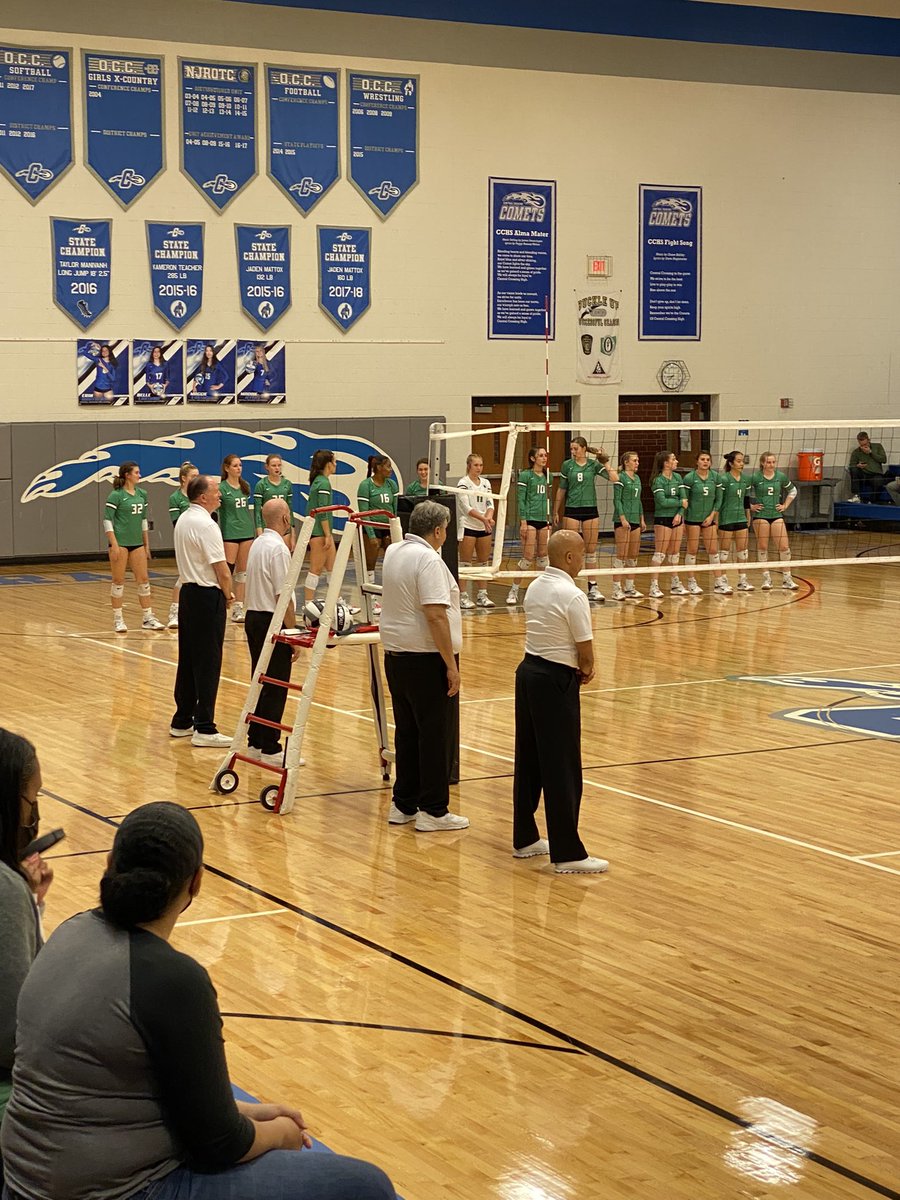 Rocks volleyball vs Scioto for the district title. Go Rocks!