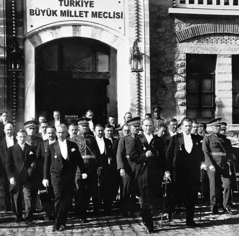 Cumhuriyetimizin kuruluşunun 98. yıl dönümünde Gazi Mustafa Kemal Atatürk ve silah arkadaşlarını saygı, sevgi ve minnetle anıyoruz. 29 Ekim Cumhuriyet Bayramımız kutlu olsun!