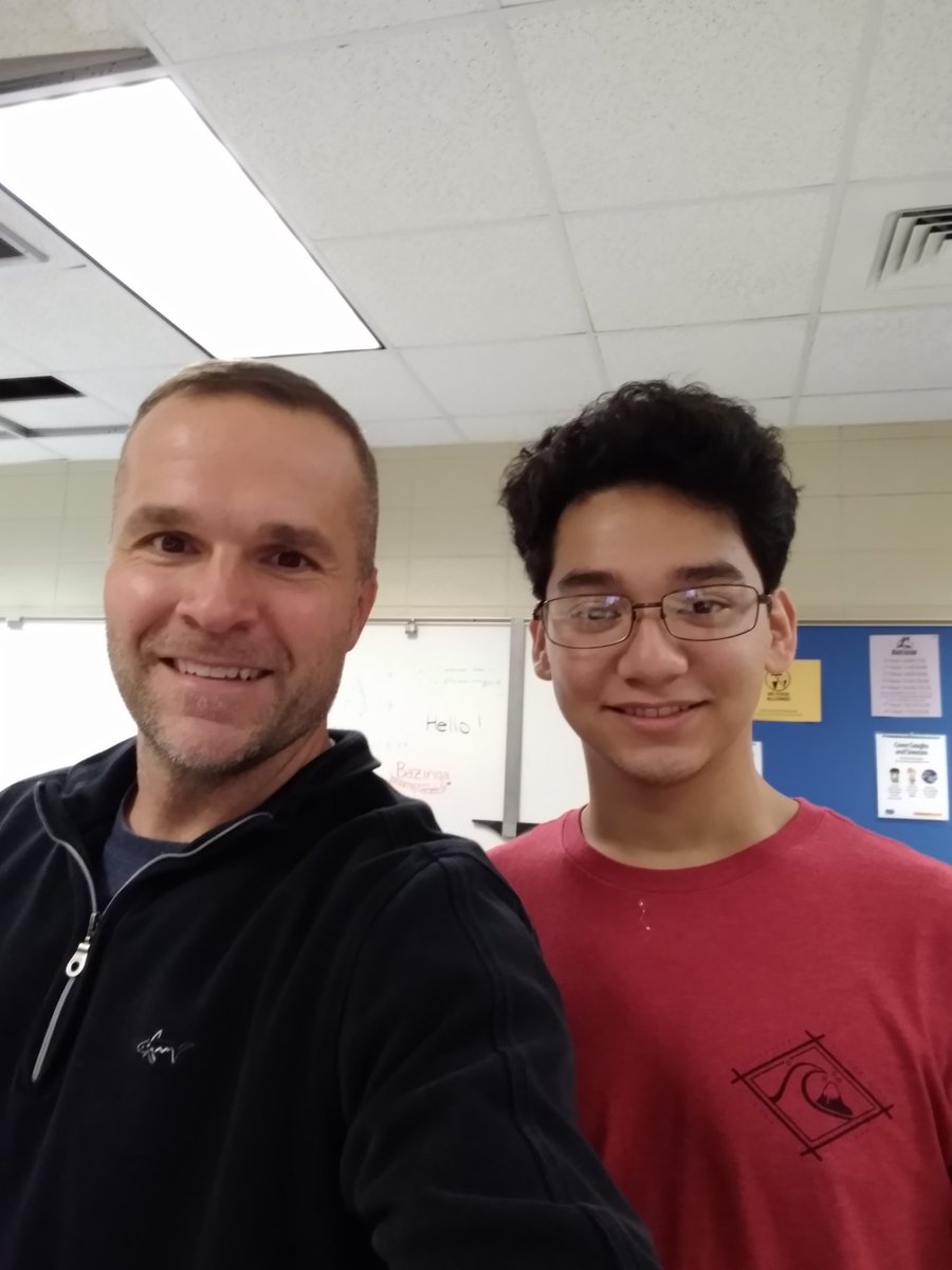 FHNKrieg's tweet photo. Connecting industry and education: recent #FHNSTEM grad just landed a job in his desired field, 35k, full benefits and all college costs covered. Not bad for 20yrs old. Privileged to be able to make these connections. @FHPSnews @FHPSlearning @AutocamMedical @stemedmagazine https://t.co/kntQr4MuvO