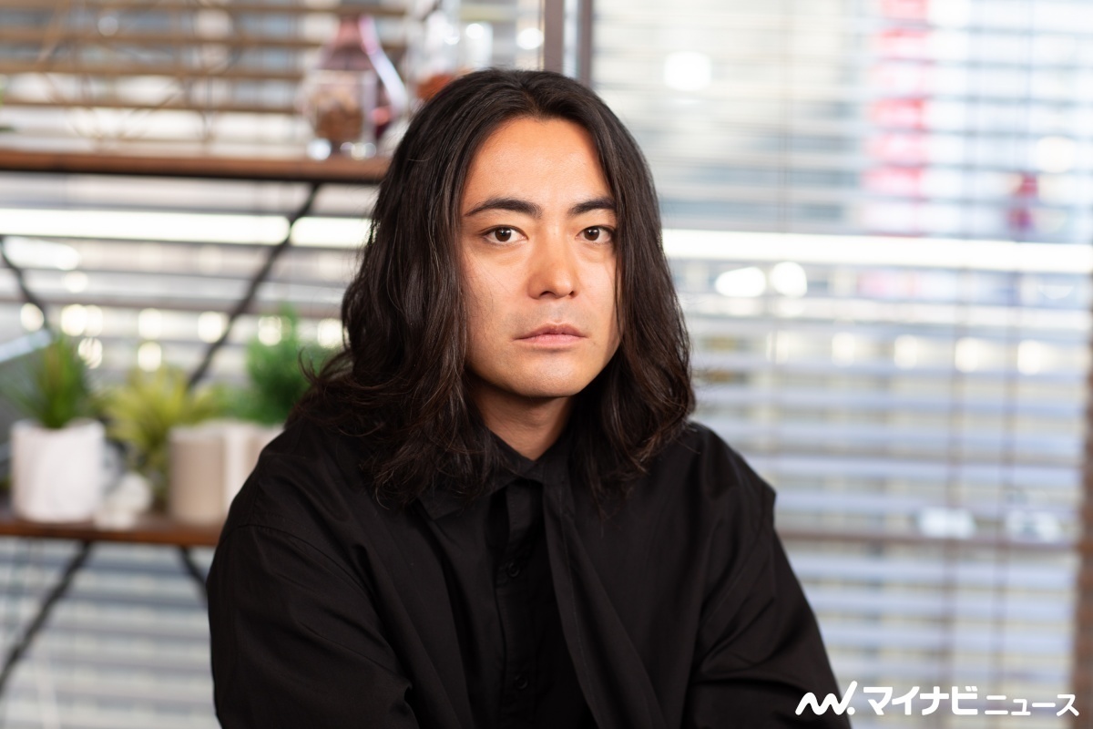 インタビュー】山田孝之、人を「拒絶していた」20代から「受け入れる