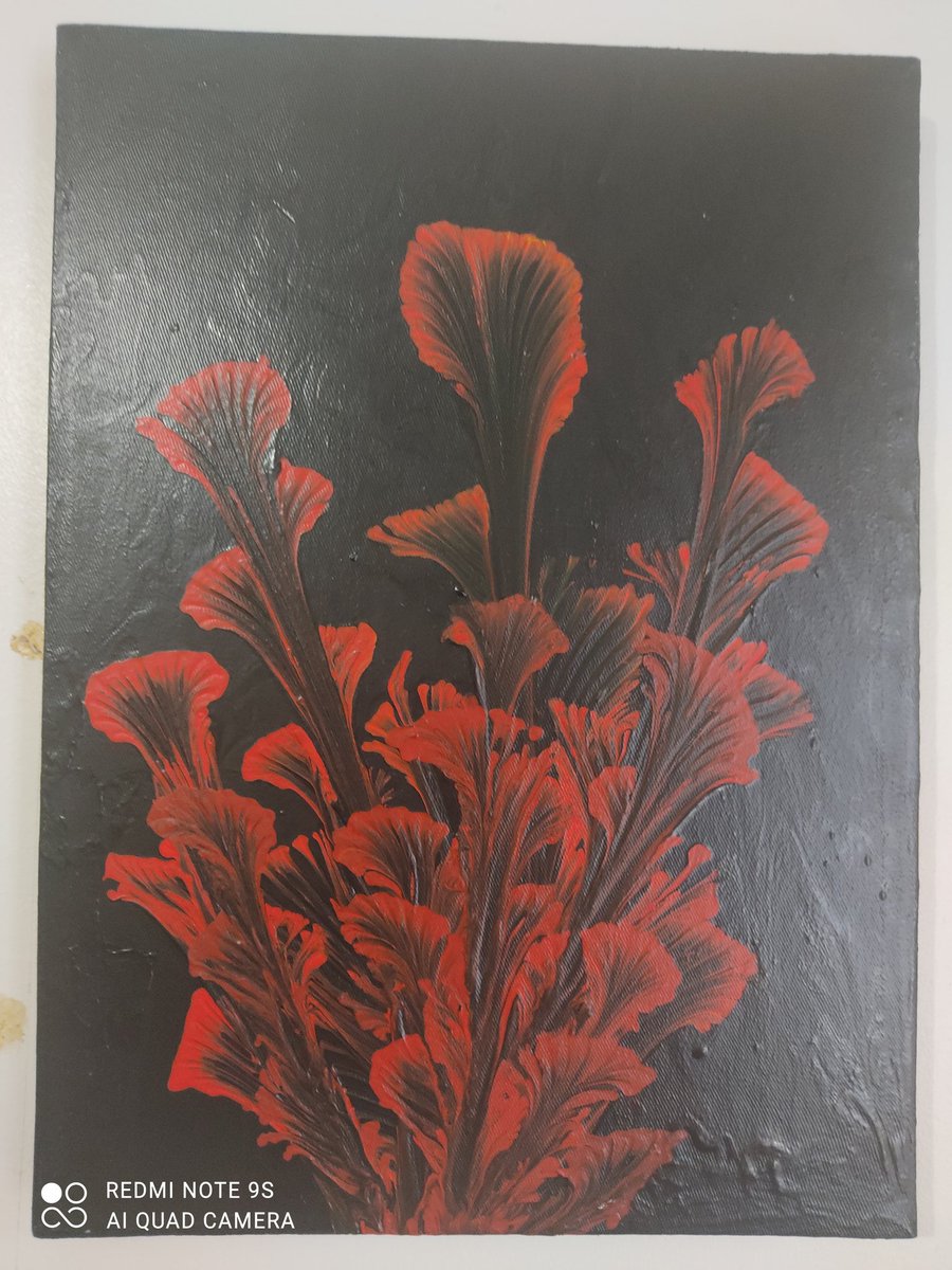 Shanoya30151199's tweet photo. 'Feisty fire flowers'. My new acrylic painting using chain pull technique. #ArtistOnTwitter #art #artists #abstractart #chainpull #flowers #redflowers #fire #artoftheday #WomensArt #Contemporary #abstractart https://t.co/J9gkWG2pkR