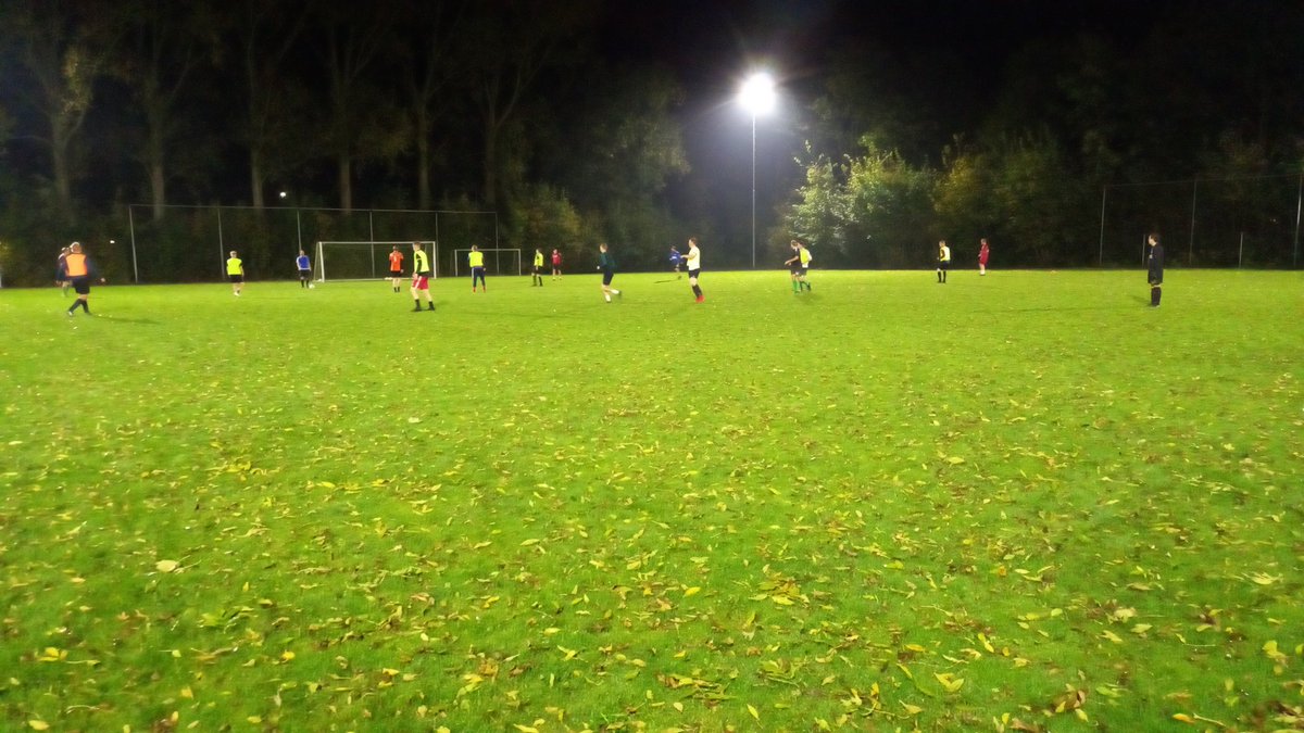 TiedeD's tweet photo. Heerlijke trainingsavond gehad met @BeetgumVV 1 , op naar de thuiswedstrijd tegen VV Marrum. #prachthobby #voetbaltrainer https://t.co/pc9KzoCYeP