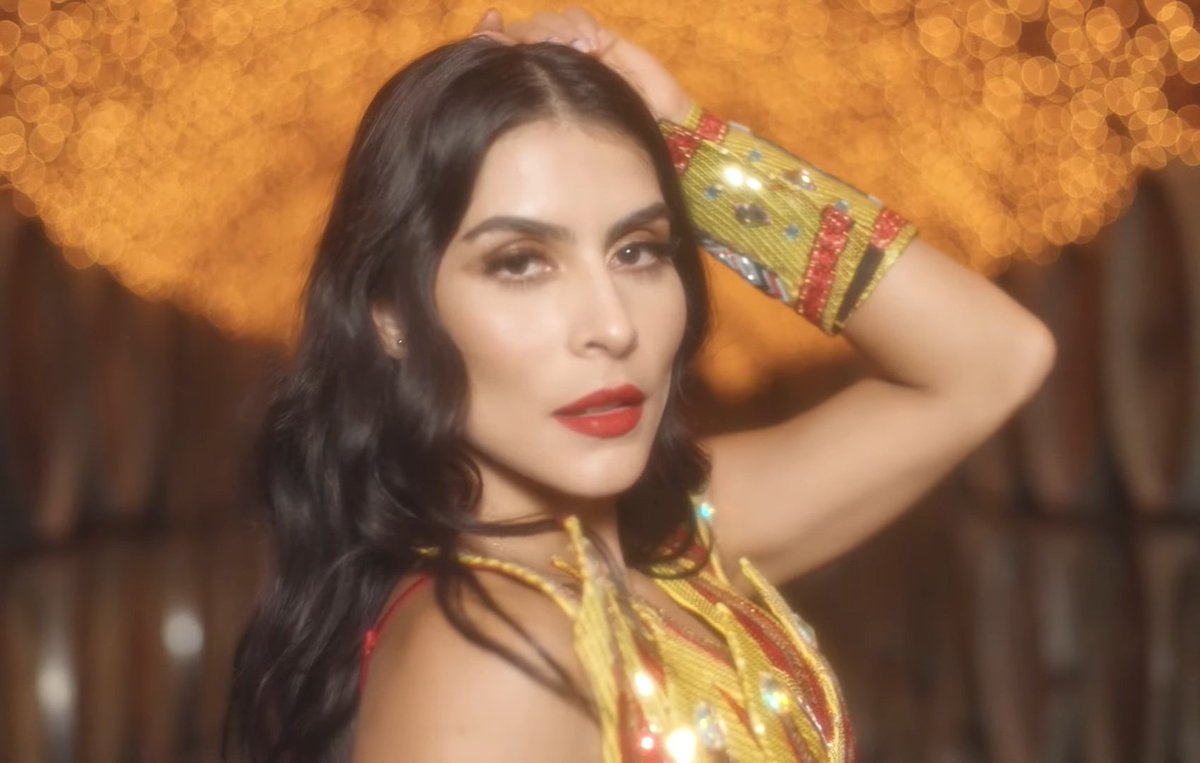 Ceci_GonzalezO's tweet photo. ¡Es que eres una Chingona @Sargentoleon ! Cada dia quedo más sorprendida... te admiro y te quiero mucho... gracias por todo lo que nos das... gracias a la vida por ti y tu música.❤🔥 #Alqvimia https://t.co/MeXTrTy6AZ