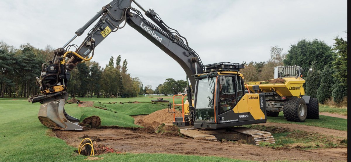 LakelandE's tweet photo. Bunker renovations @lincolngc with @Fineturf @creative_golf @KenBrownGolf @adibutt28 @engcon_uk @SMT_GB https://t.co/pfUwHAaNco